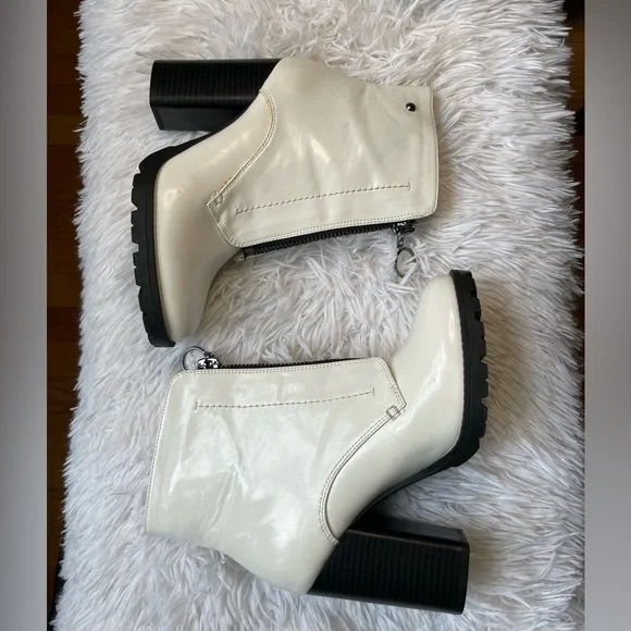 Simply Vera Vera Wang Grouse Women's High Heel Ankle Boots 🤍 - Picture 1 of 12